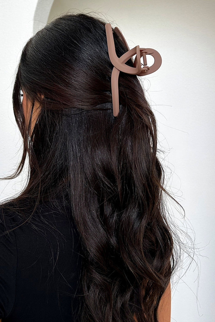 Kayla Claw Clip - Brown