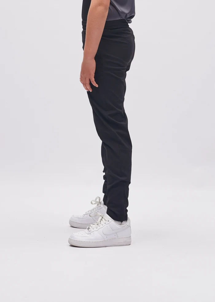 MIKE TRACKPANT BLACK