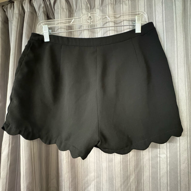 Sans Souci SIZE M Women's Shorts