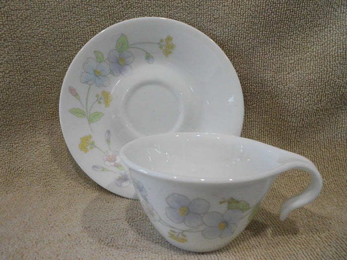 ☕︎ 2-pc CORELLE Corning PASTEL BOUQUET HOOK CUP & SAUCER *Vitrelle Glass Floral