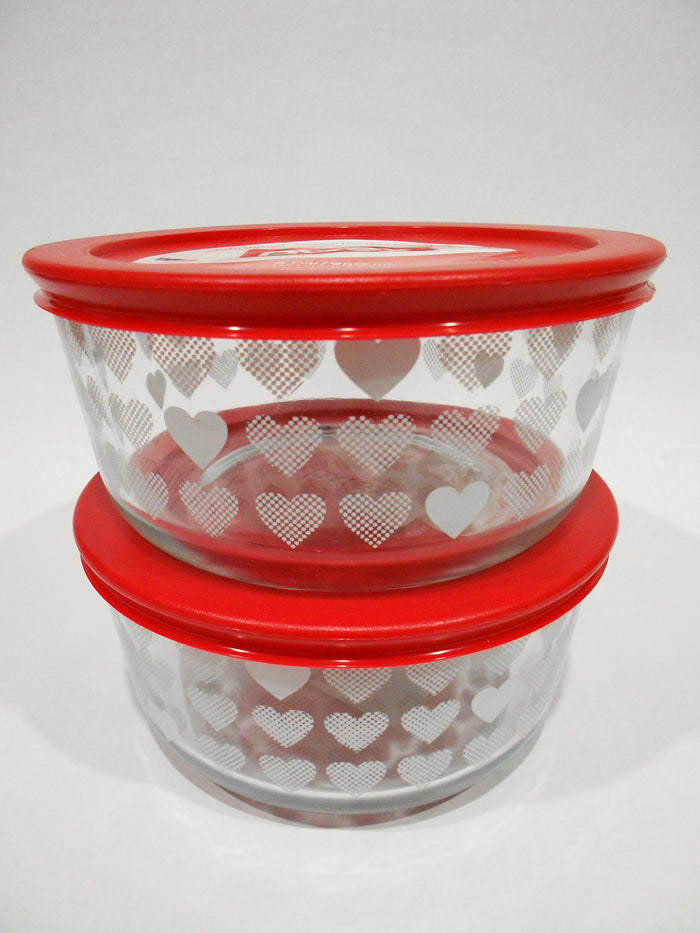 2 PYREX 4-Cup Storage Bowls WHITE HEARTS RED COVERS *Valentine Sweetheart Love