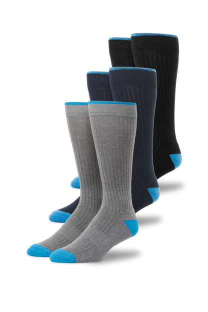 Front view of 3-Pack Everyday Extended Crew Socks in Fade to Black