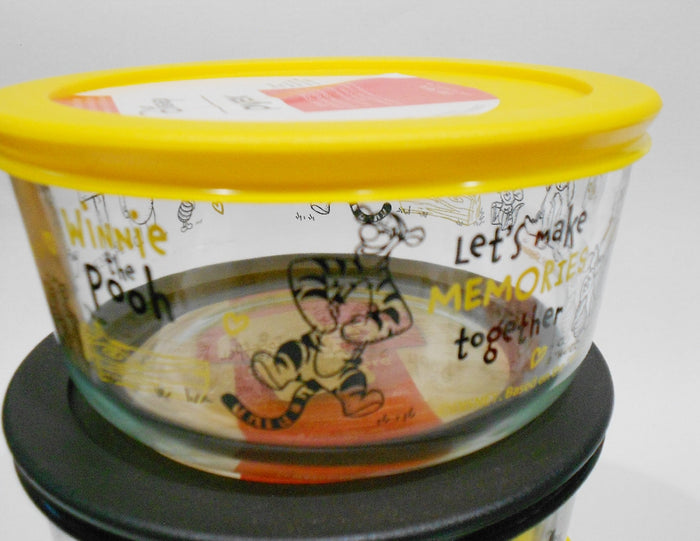 ❤️ 8-pc PYREX WINNIE THE POOH & BEE HAPPY 7 Cup 4 Cup Storage Bowls Set