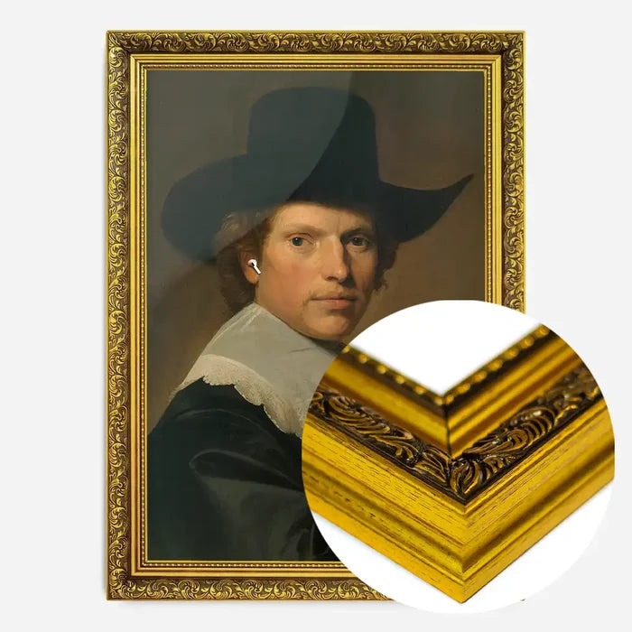 21x30cm | 8¼ x 11¾in / Gold Ornate Frame