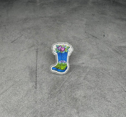 Alaska Wild & Free Pins