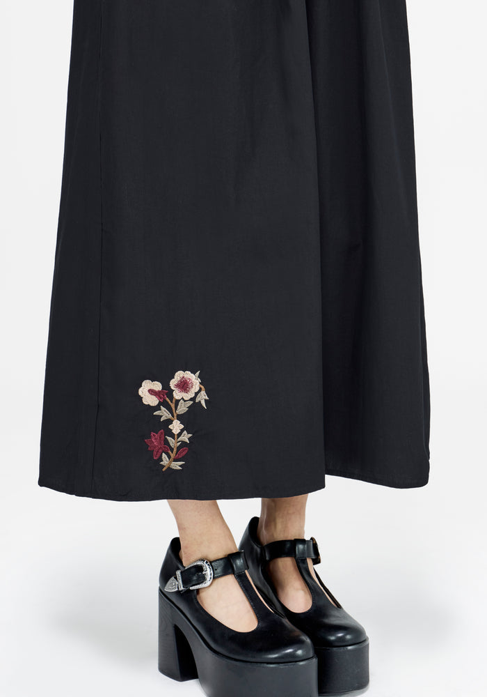 Arianwen Embroidered Puff Sleeve Midaxi Dress - Black