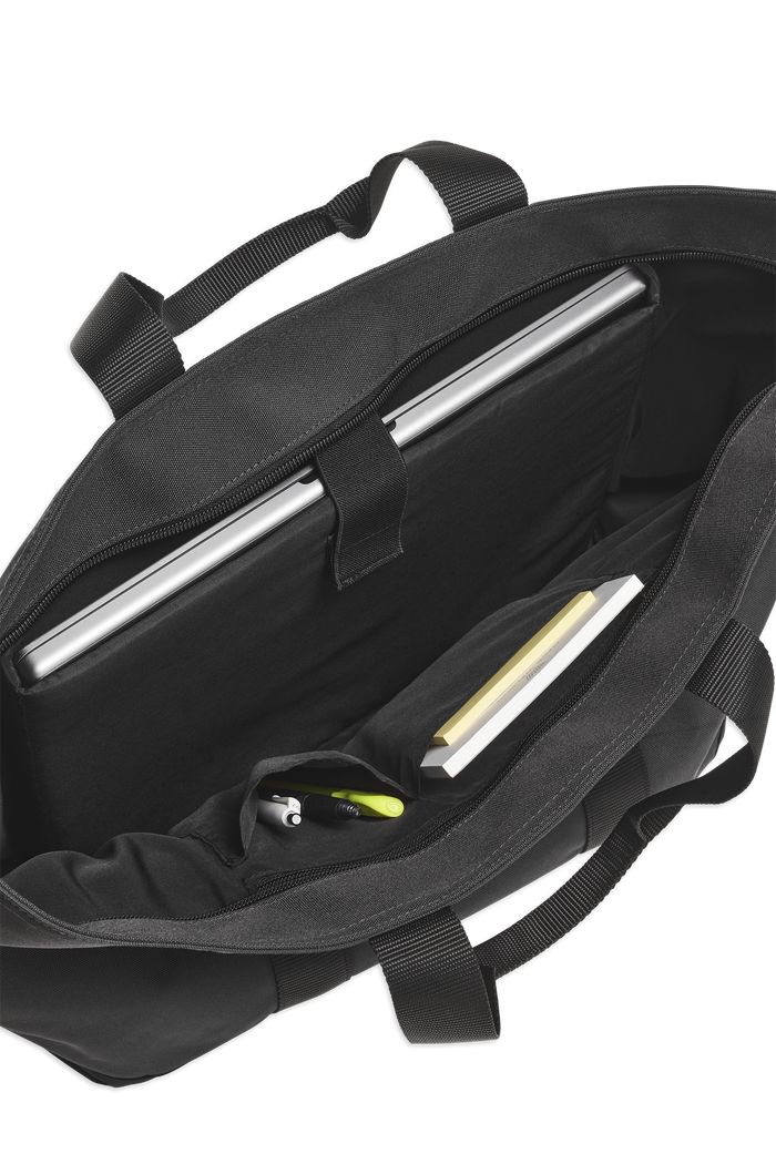 Detailed inside view of the Atlas Tote showcasing the inside pockets