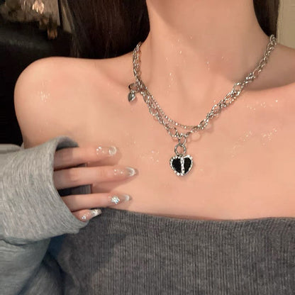 Black Heart Pendant Necklace - Fashionnsio