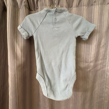Chick Pea SIZE 6-9 Months Onesie Boy's