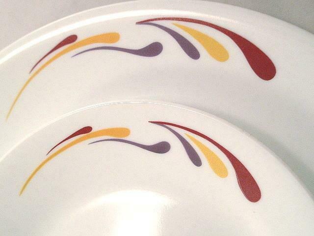Corelle CELEBRATION 8.5" LUNCH PLATE *Gold Purple Red