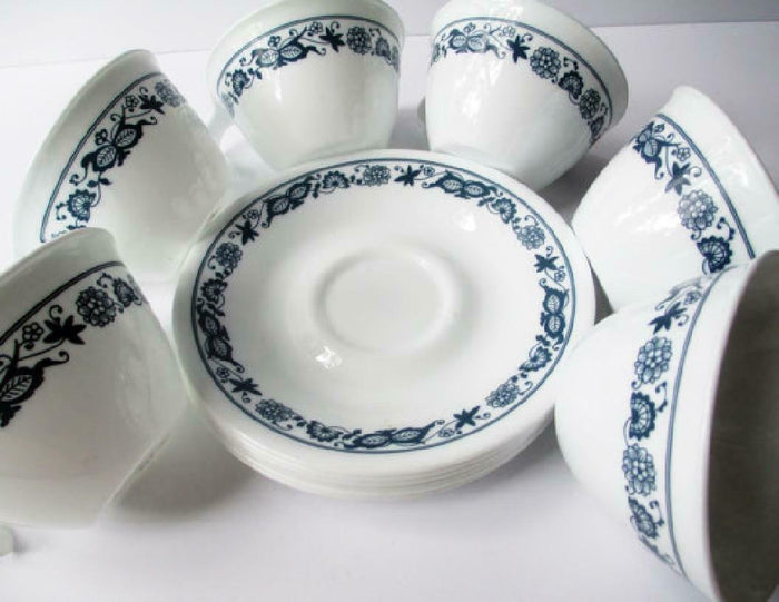 Corelle OLD TOWN BLUE ONION *Choice of > HOOK CUP or CUP SAUCER PLATE Vitrelle