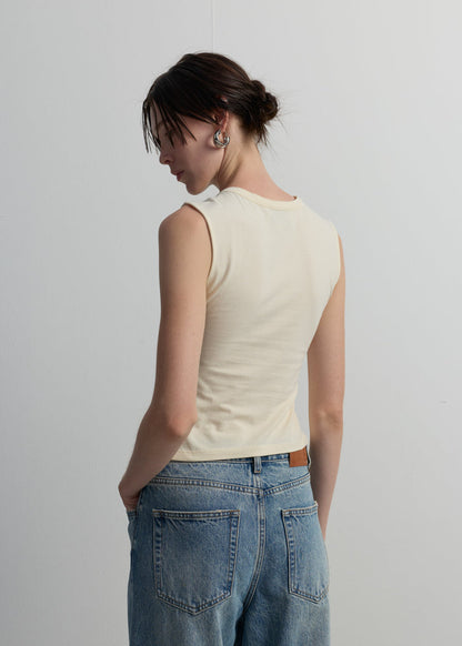 CROSSOVER V-NECK TANK TOP