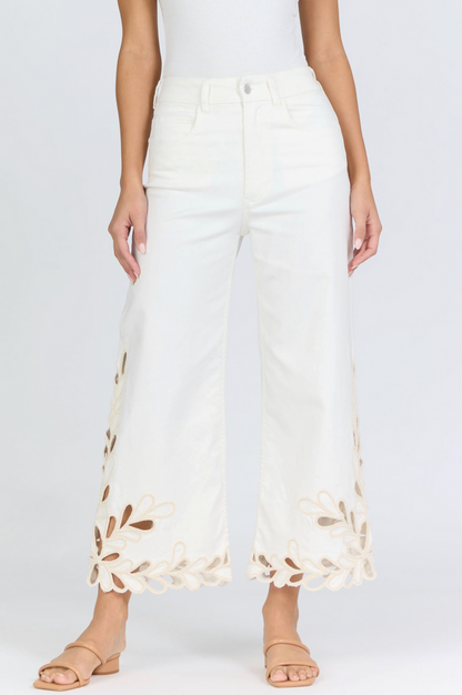 24 / Bayadera Lace