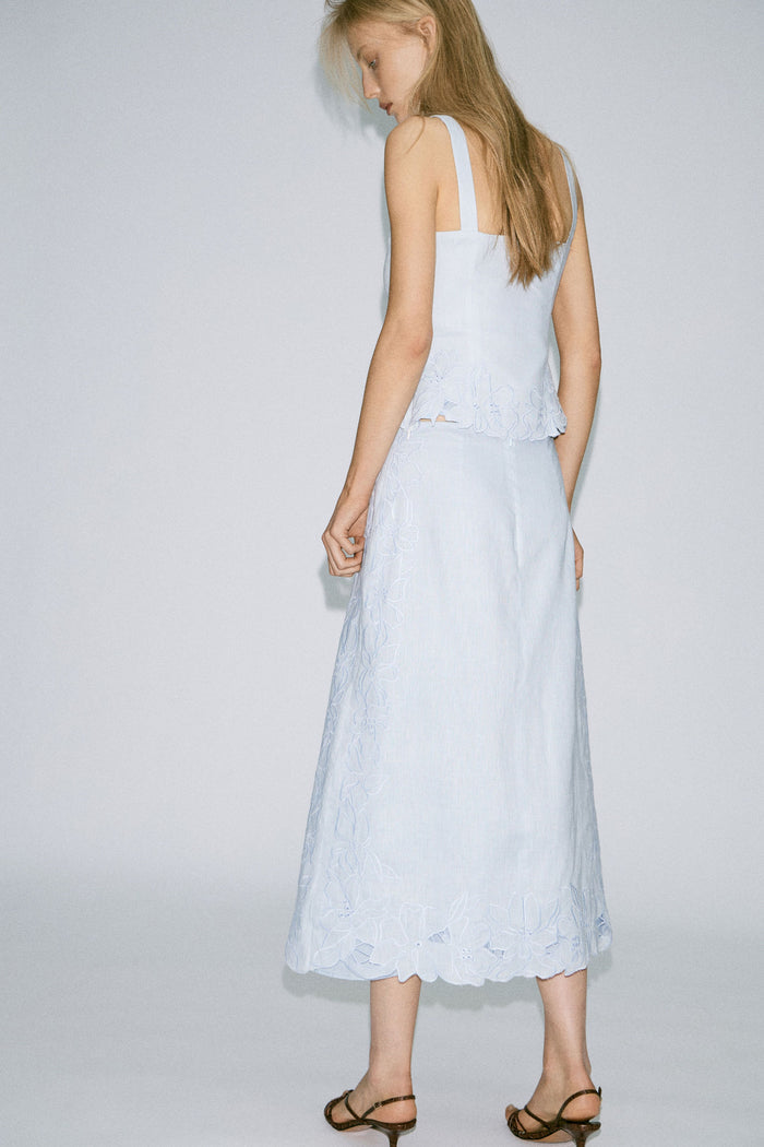 LIGHT BLUE