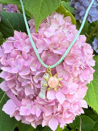 Forever Blythe Girls Catching Sun Necklace