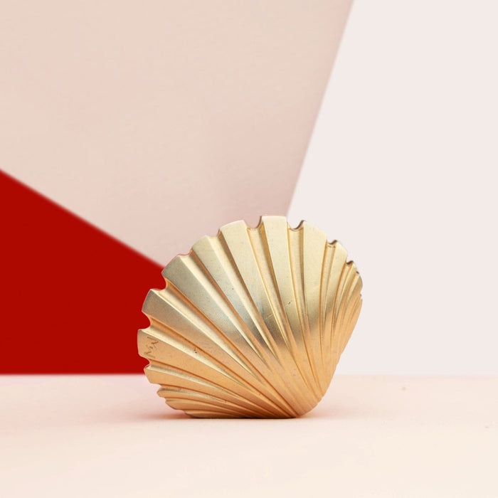 Golden Seashell Weed Grinder