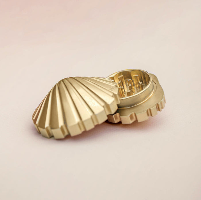 Golden Seashell Weed Grinder