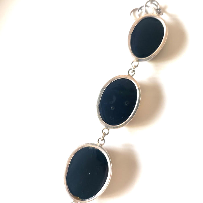 back of amber bracelet