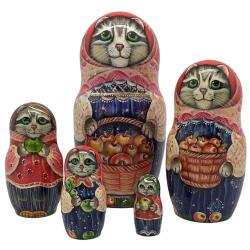 Russian cat nesting dolls