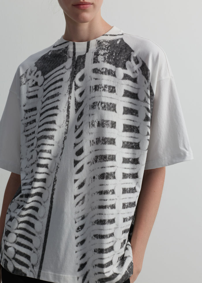 GREY MILITARY-INSPIRED GRAPHIC TEE