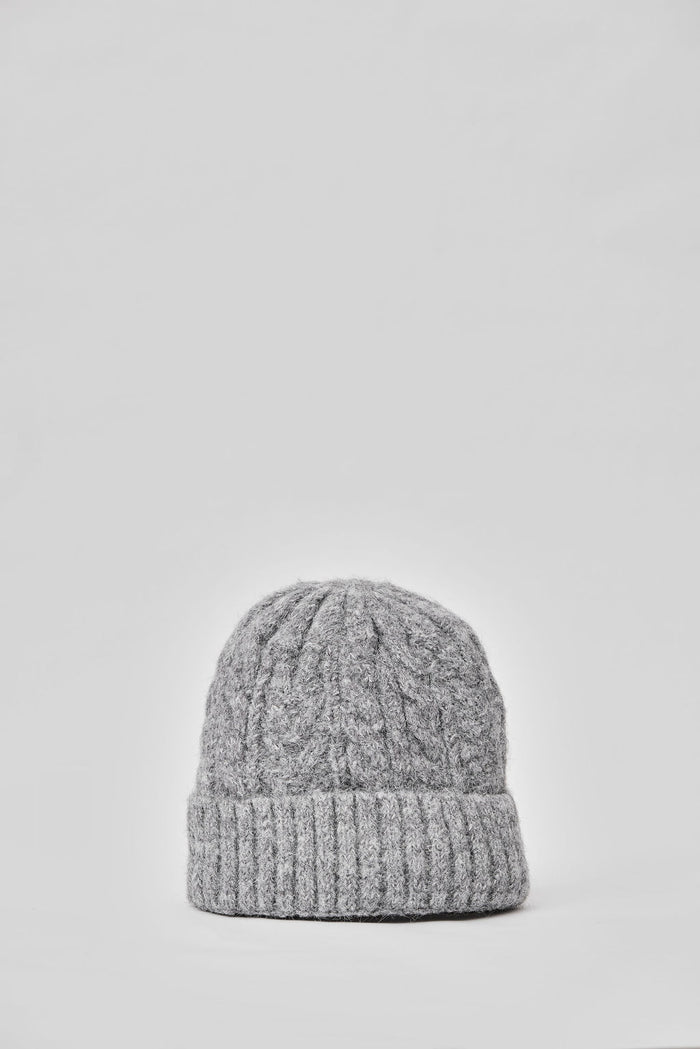 ALPINE CABLE BEANIE