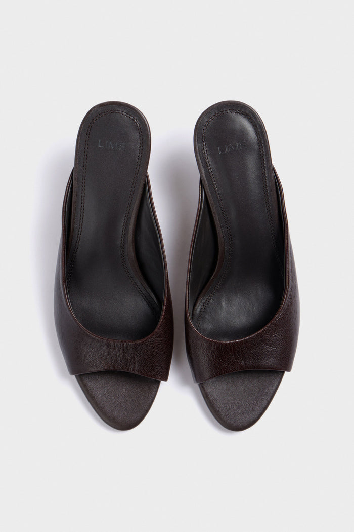 DARK BROWN