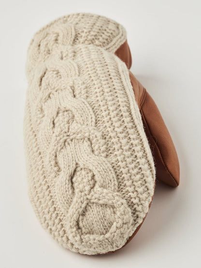 Hestra Elle Mitten in Off White/Cork