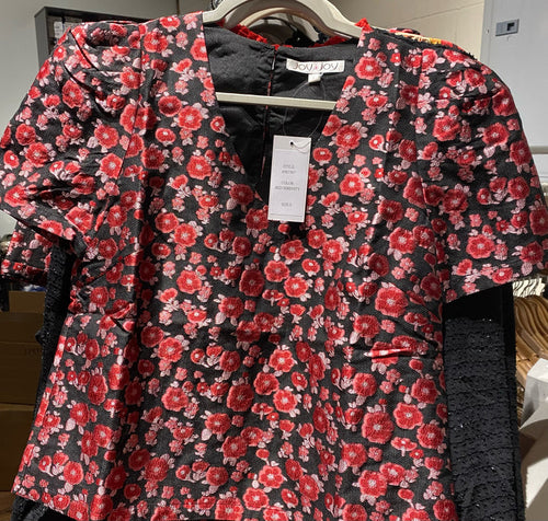 JoyJoy SS Flowered Crop Top