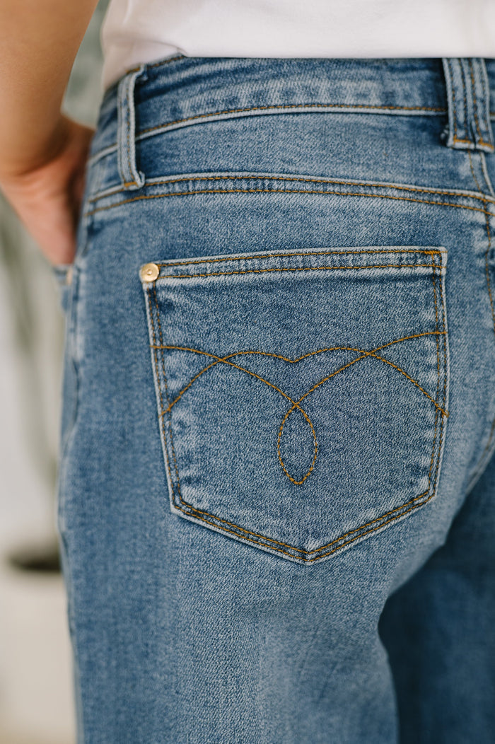 Judy Blue High Waist Classic Soft Barrel Stitch Thru Pocket Ankle Jeans