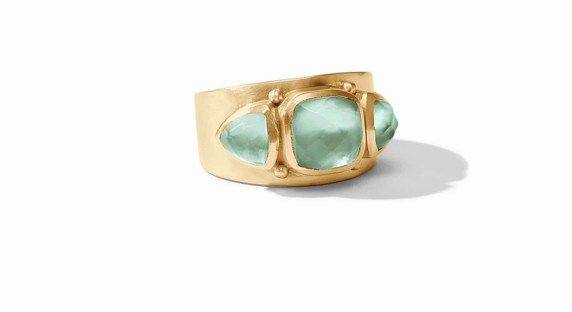 Julie Vos Aquitaine Ring
