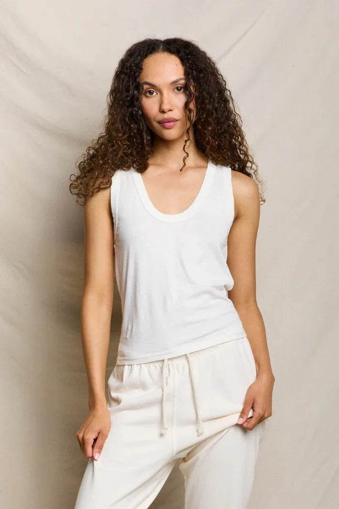 xs / bright ivory