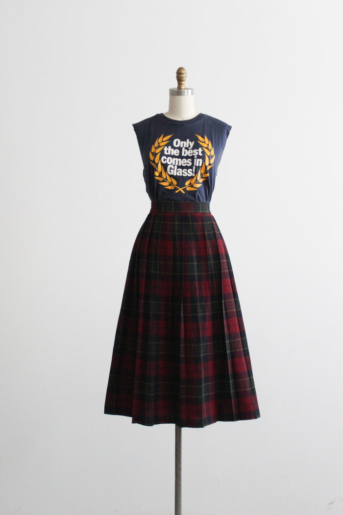 laurel graphic tee