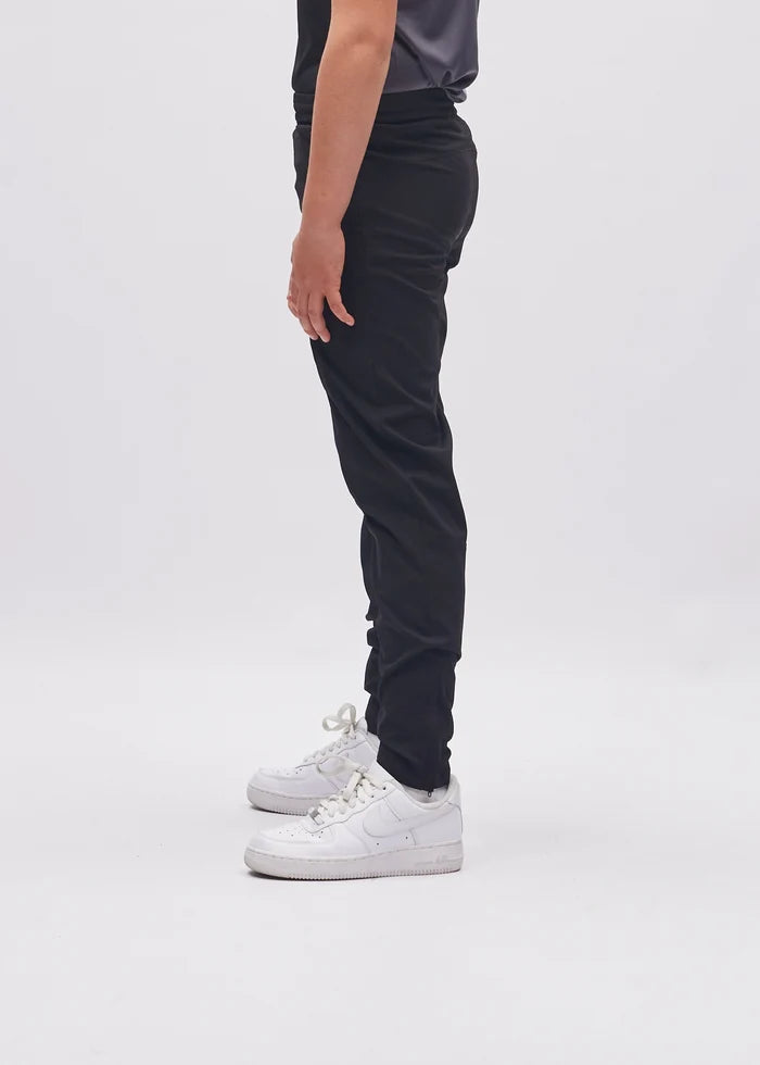 MIKE TRACKPANT BLACK