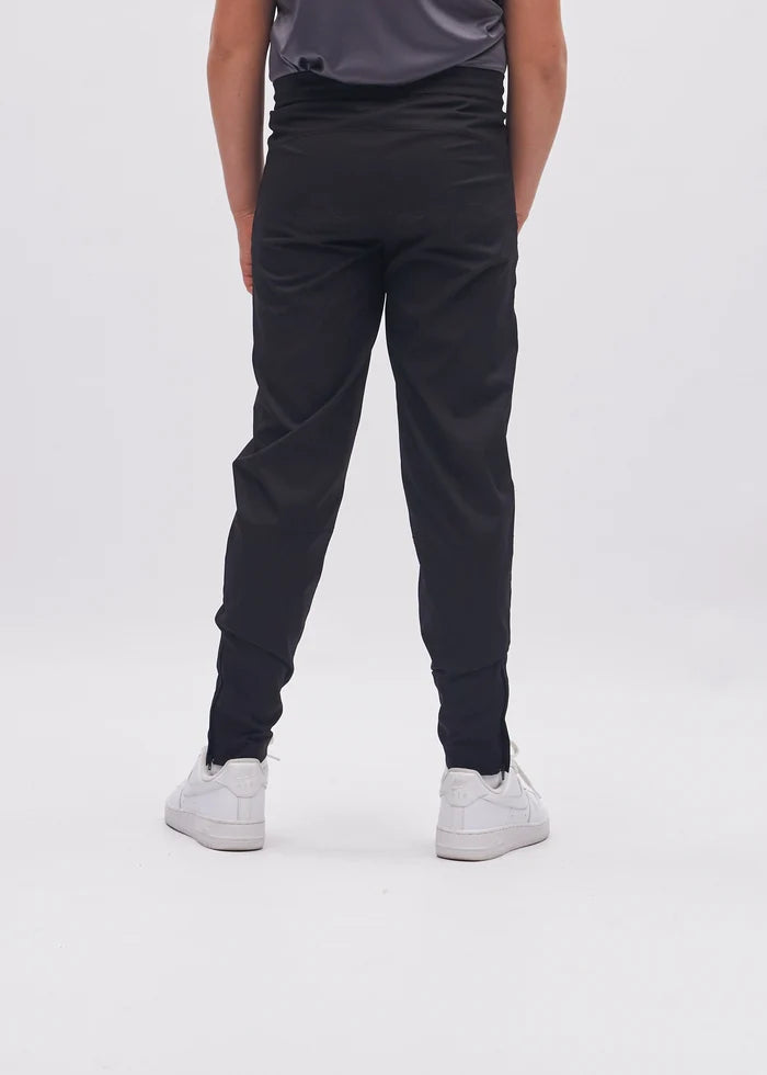 MIKE TRACKPANT BLACK