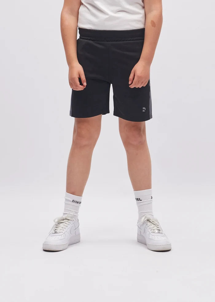 Milburn Short Black