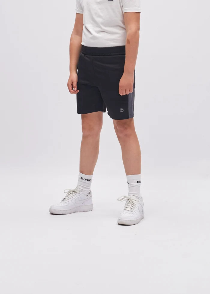 Milburn Short Black