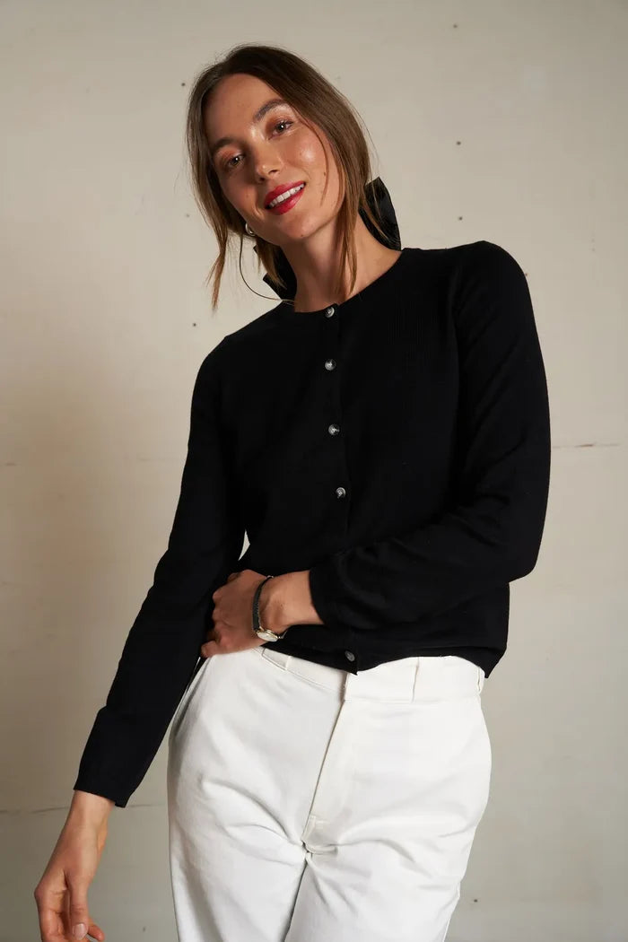 xs / true black