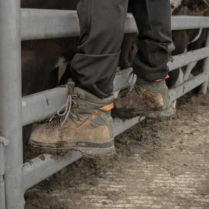 Muster Boot