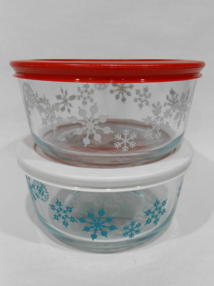 ❤️ New PYREX 4 Cup SNOWFLAKE Storage Dish Winter Holiday Choose: WHITE or BLUE