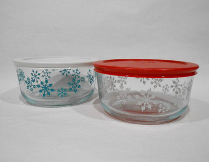 ❤️ New PYREX 4 Cup SNOWFLAKE Storage Dish Winter Holiday Choose: WHITE or BLUE
