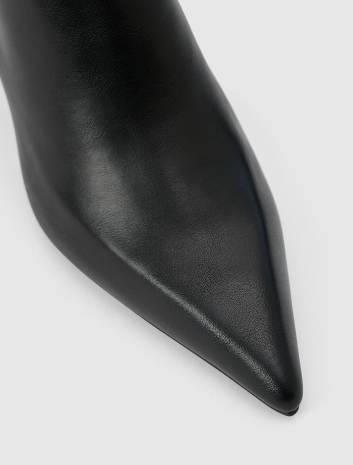 Nicolette High Heeled Pointy Toe Boot Forever New
