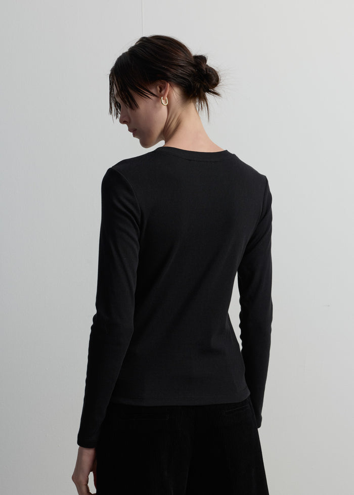 PLEATED LONG-SLEEVE TOP