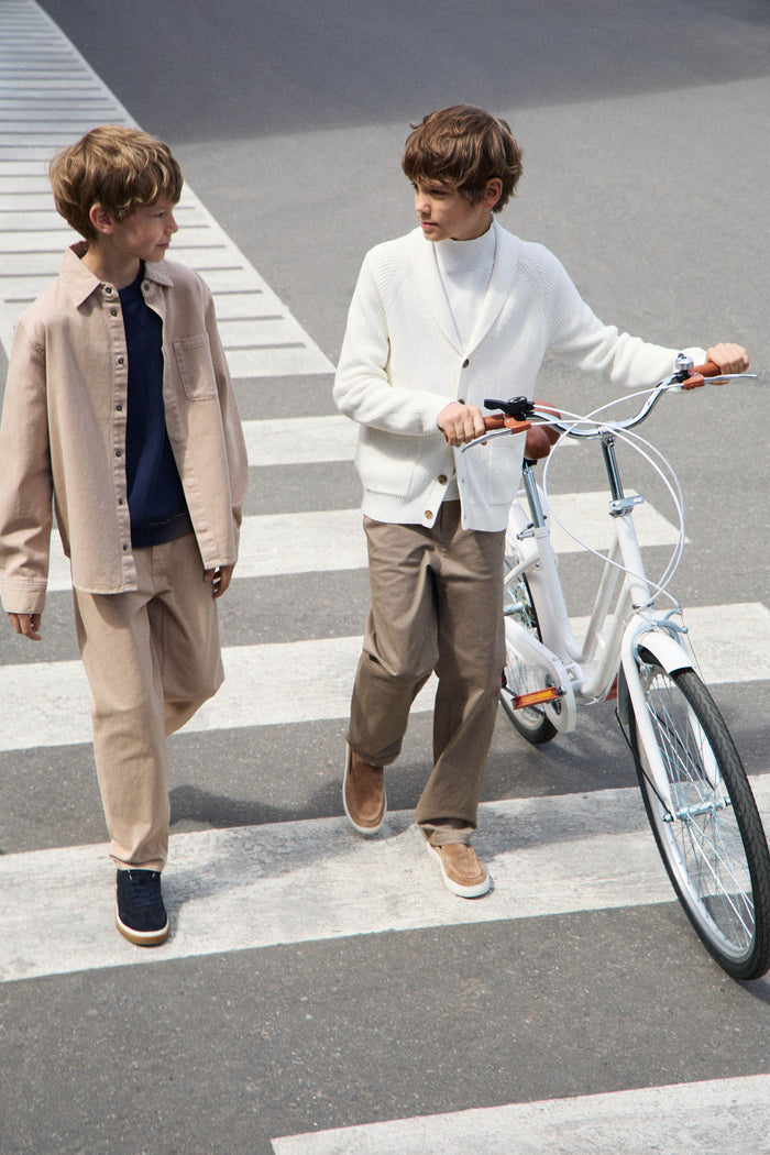 LIGHT BEIGE