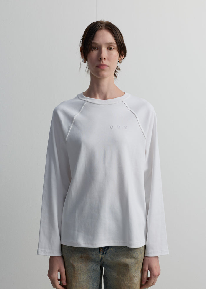 RAGLAN LONG-SLEEVE LOGO TEE