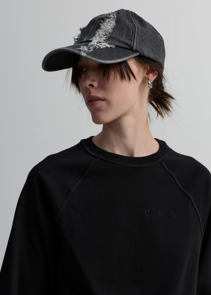 RAGLAN LONG-SLEEVE LOGO TEE