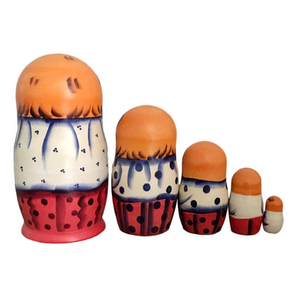 Matryoshka cats