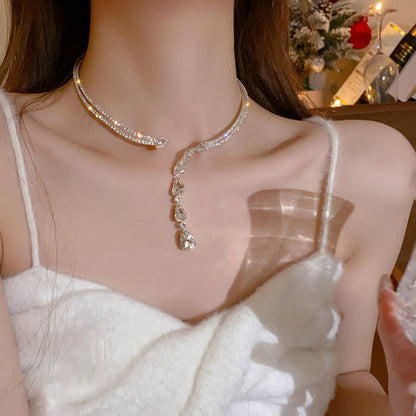 Serpentine Zircon Drop Choker - Fashionnsio