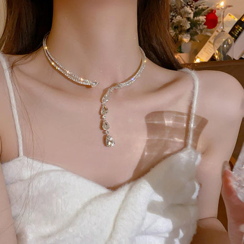 Serpentine Zircon Drop Choker - Fashionnsio