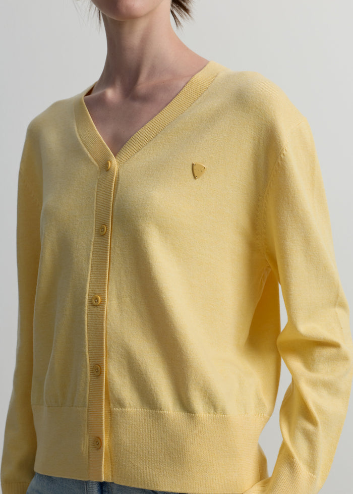 SIGNATURE GUITAR PICK CARDIGAN