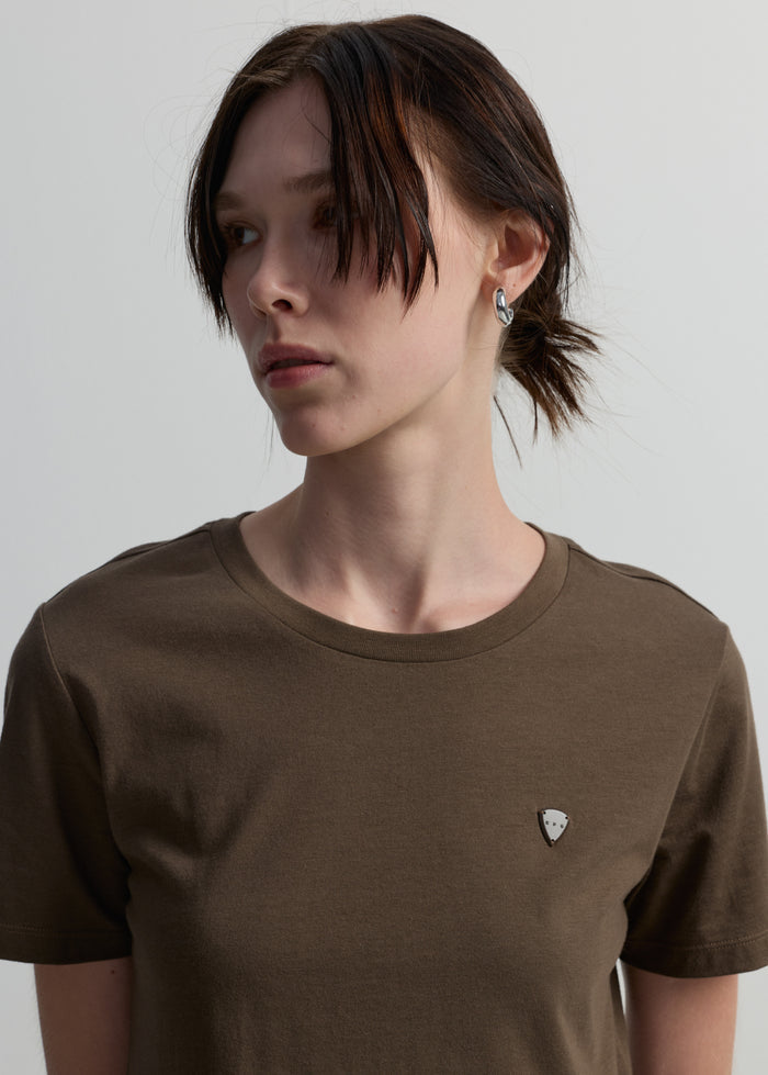 SIGNATURE GUITAR PICK O-NECK TEE